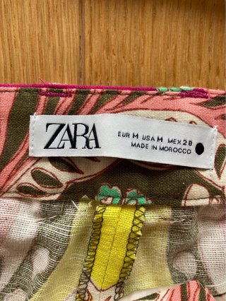 Traje Zara estampado