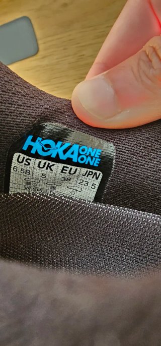 Hoka Speedgoat 7 mujer