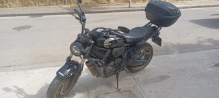Yamaha XSR 700 2022 Negra