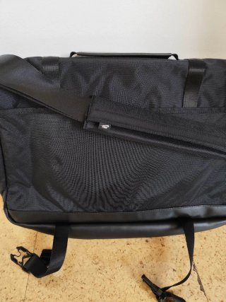 Bolsa bandolera Nike negra