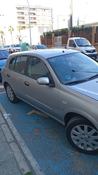 Nissan Almera 2004 pegatina medioambiental C