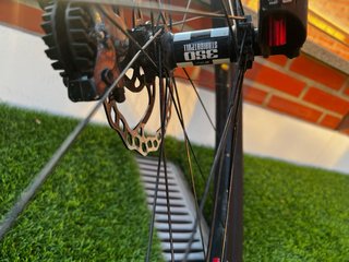 Cube Reaction C:62 Carbono XT y Fox