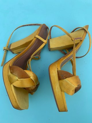 Sandalias Zara Talla 38 con tacones