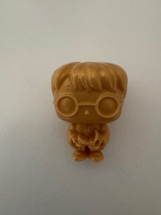 Funko Pop Harry Potter Dorado Huevo kinder