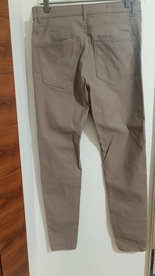 Pantalón Stradivarius Beige Talla L/40