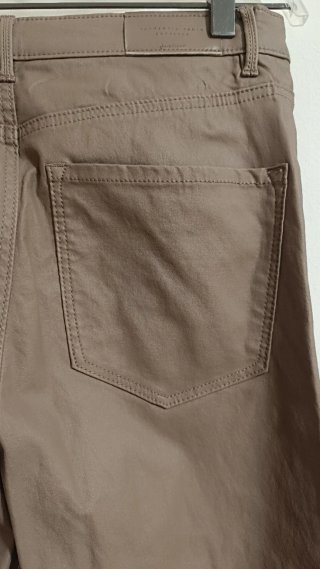 Pantalón Stradivarius Beige Talla L/40
