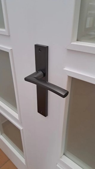Puertas abatibles con cristal