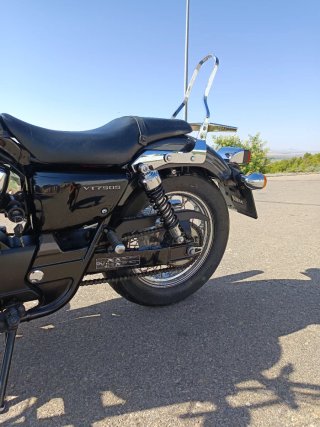 Honda VT 750 C Cruiser Negra