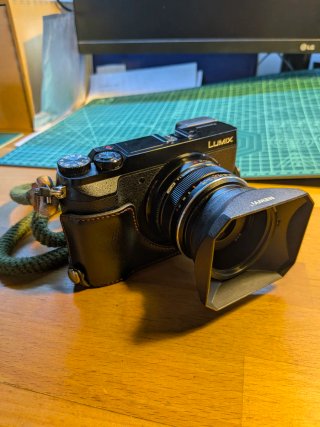 Panasonic GX80 + Olympus 17mm f1.7