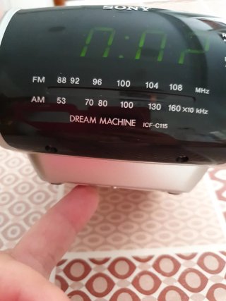 Radio Despertador Sony Dream Machine ICF-C115