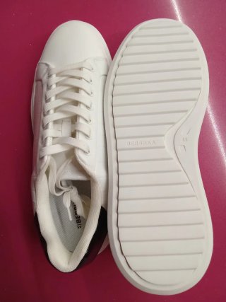 Zapatillas Zara Blancas y azul de hombre Nuevas