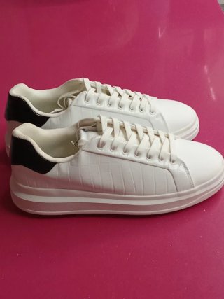 Zapatillas Zara Blancas y azul de hombre Nuevas