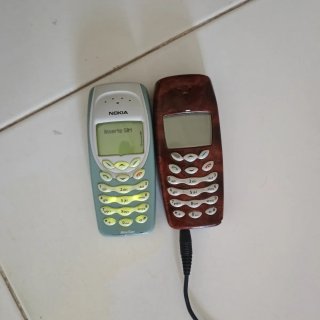 2 Móviles Nokia (Beige y Marrón)