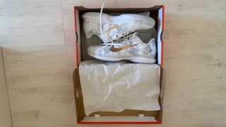 Zapatillas Nike Vapor Magnolia Doradas Blancas