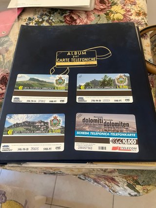 Album con schede telefoniche