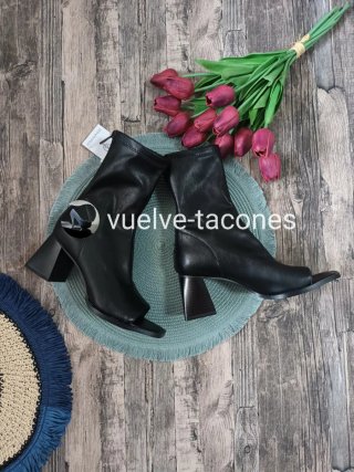 Botín cut eco piel ♡ Stradivarius * núm 37