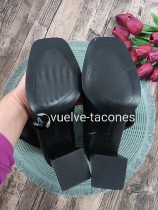 Botín cut eco piel ♡ Stradivarius * núm 37
