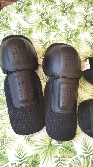 Protecciones Dainese Hombreras y Coderas