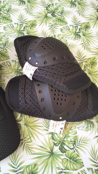Protecciones Dainese Hombreras y Coderas