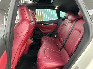 MASERATI Levante V6 275 HP D AWD
