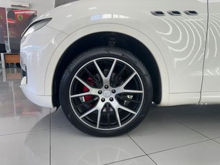 MASERATI Levante V6 275 HP D AWD