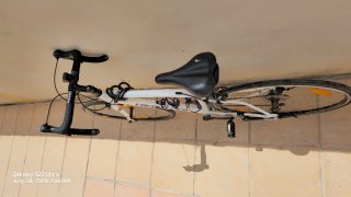 Bicicleta de carretera Specialized blanca