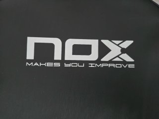 Funda pala pádel NOX nueva