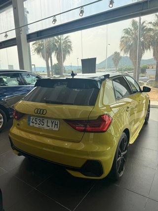 AUDI A1 Sportback 30 TFSI Black line S tronic