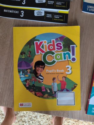 Parte libros 3°primaria Maristas Vigo