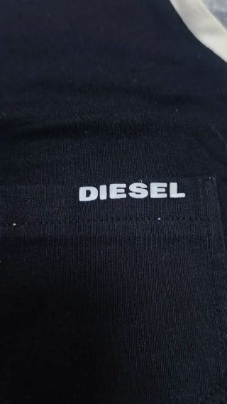 Camiseta sin mangas Diesel negra