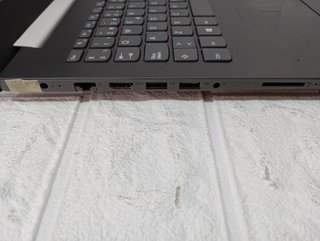 Portatil Lenovo IdeaPad 320-15IAP (1870)