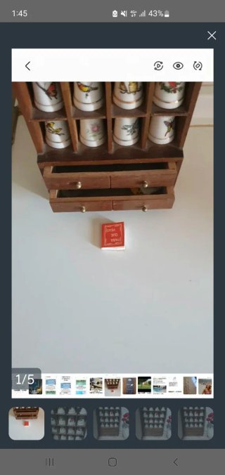 Colección de 16 dedales con mueble