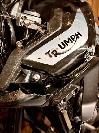 Triumph Tiger 900 Accidente