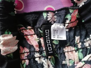 Vestido largo H&M floral negro y rosa Talla S