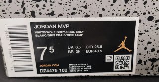 Zapatillas Jordan MVP Blancas y Grises