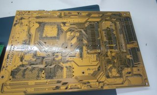 Placa base Gigabyte GA-6VXE7+ con Pentium III