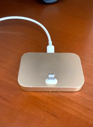 Apple iPhone Dock Lightning  Oro