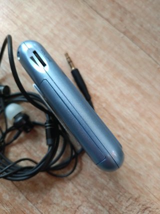 Radio Portátil Aiwa R-22 AM/FM Stereo