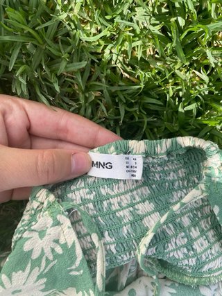 Vestido corto verde estampado flores