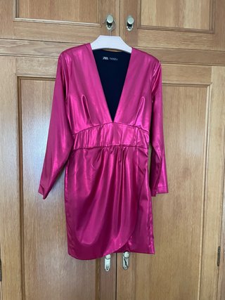 Vestido Zara rosa muy bonito y estiloso a estrenar