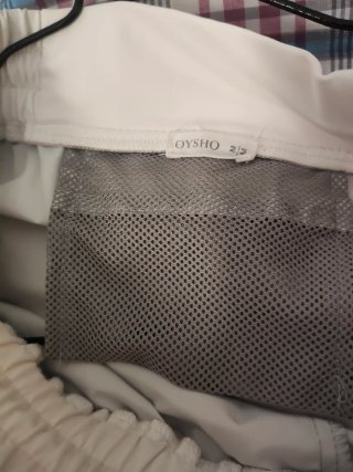 Pantalones cortos deportivos Oysho plateados
