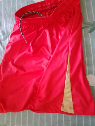 Pantaloncini ragazzo taglia XL rossi