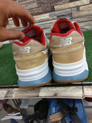 New Balance Sneakers Beige Rosso Uomo