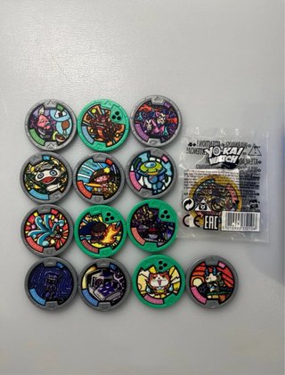 Yokai Watch Medallas y Dispensador