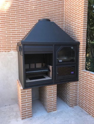 Chimenea metálica horno pizzas pan