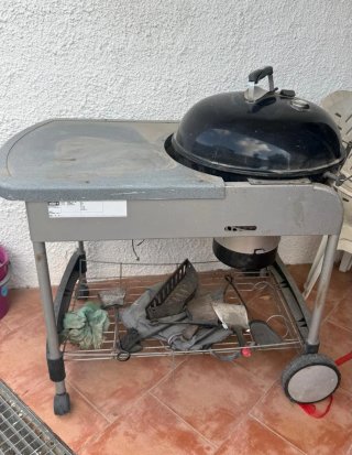 Barbacoa Weber Negra y Gris