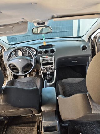 Peugeot 308 2012