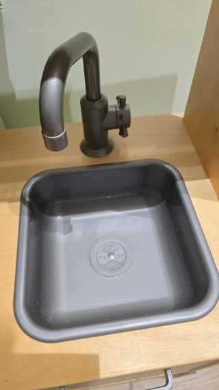 Cocina de madera infantil + juguetes