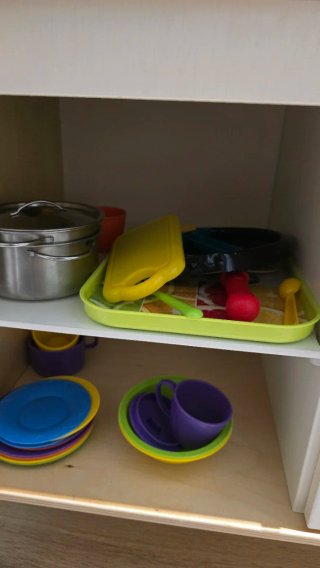Cocina de madera infantil + juguetes