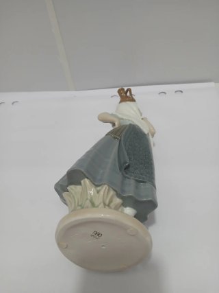 Figura NAO Niña con Cántaro Firma Lladró 640513926